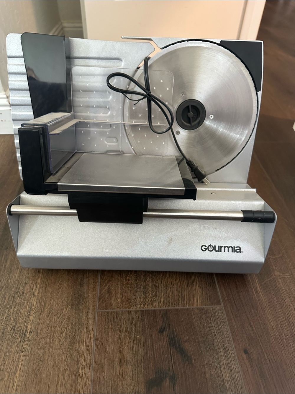 Gourmia Silver Electric Food Slicer - Precision Home Slicing
